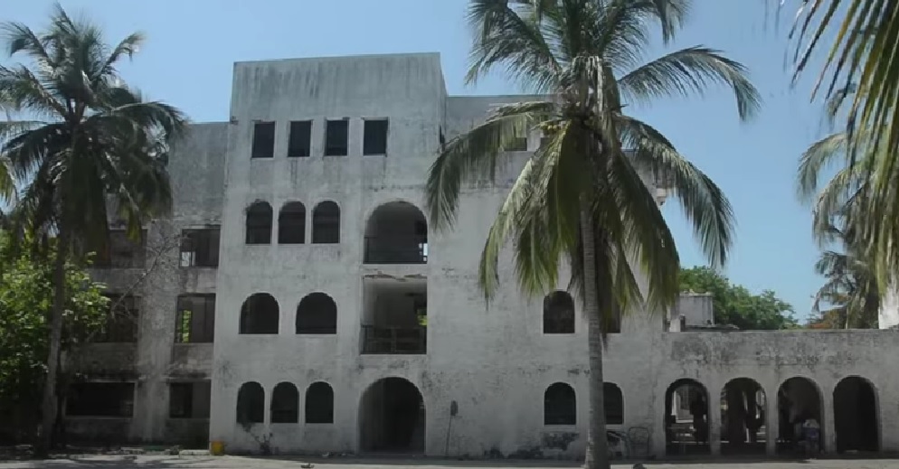 Negligencia Mariscos Explícito La mansión abandonada de Pablo Escobar en Isla Grande